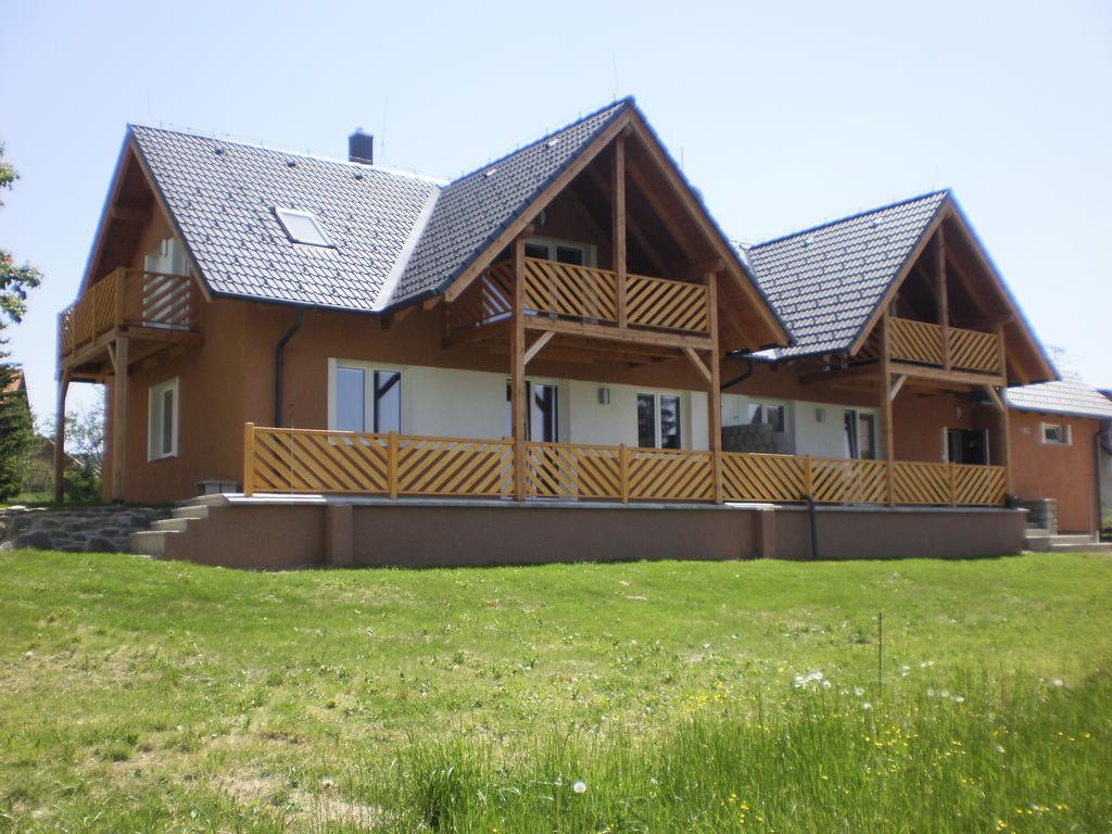 Apartmany Eva Frymburk nad Vltavou Exterior foto